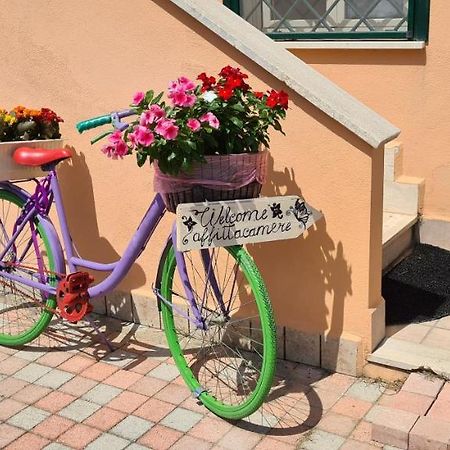 I Villini Affittacamere フィウミチーノ エクステリア 写真